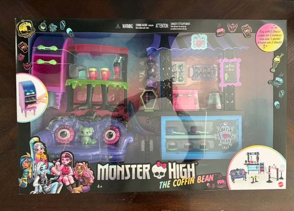 Monster High The Coffin Bean Playset with Cafe Furniture and Accessories